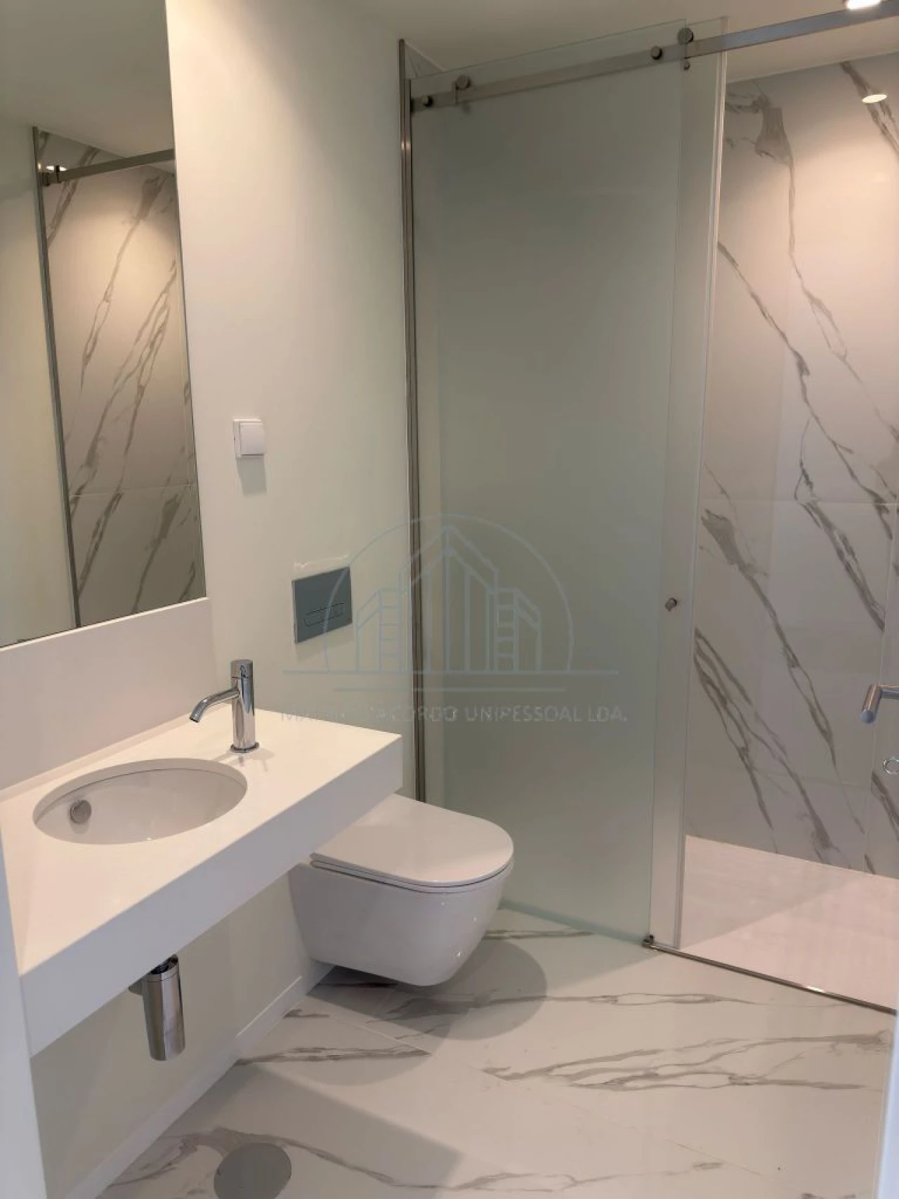 Apartamento T2 para Arrendamento em Porto Foto 1