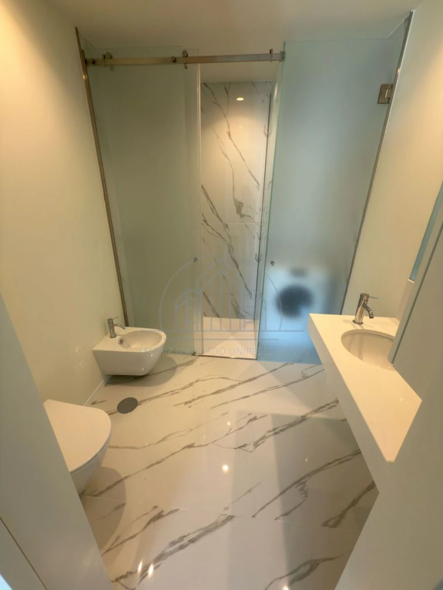 Apartamento T2 para Arrendamento em Porto Foto 5