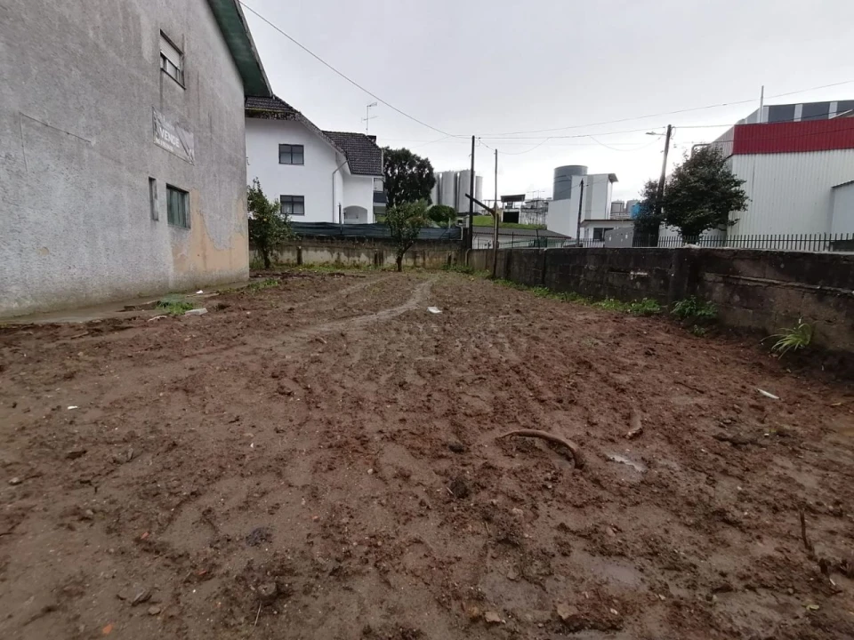 Moradia T6 para Venda em São João da Madeira Foto 6