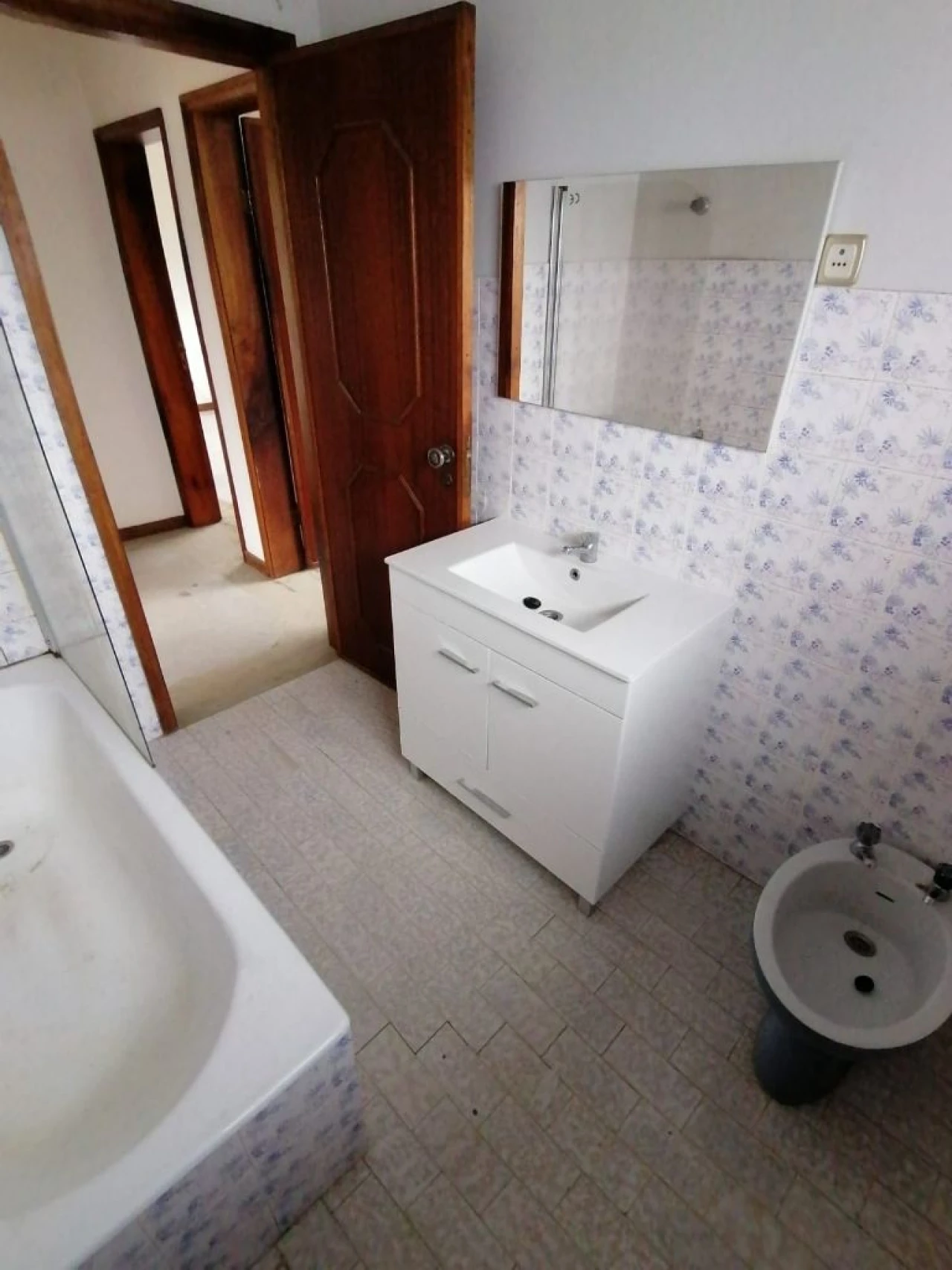 Moradia T6 para Venda em São João da Madeira Foto 38