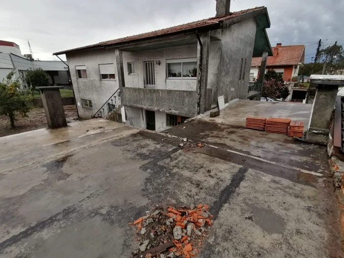 Moradia T6 para Venda em São João da Madeira Foto 8