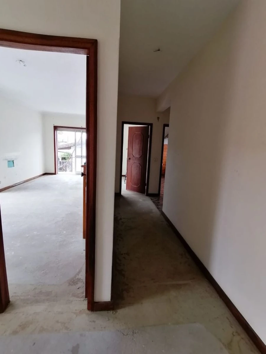 Moradia T6 para Venda em São João da Madeira Foto 27