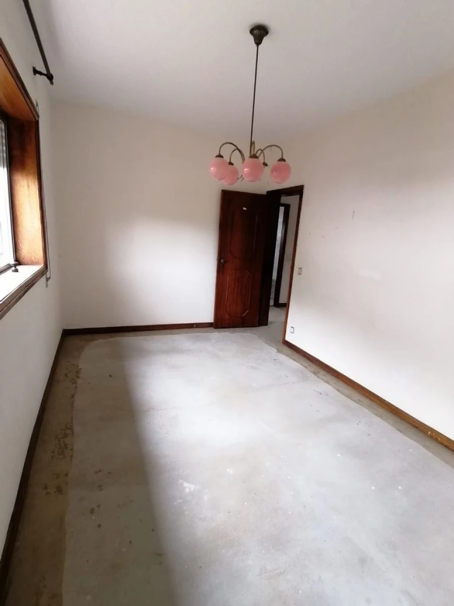 Moradia T6 para Venda em São João da Madeira Foto 43