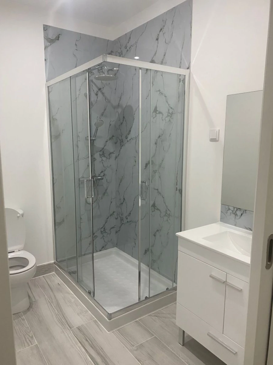 Apartamento T1 para Arrendamento em Rio Tinto Foto 7