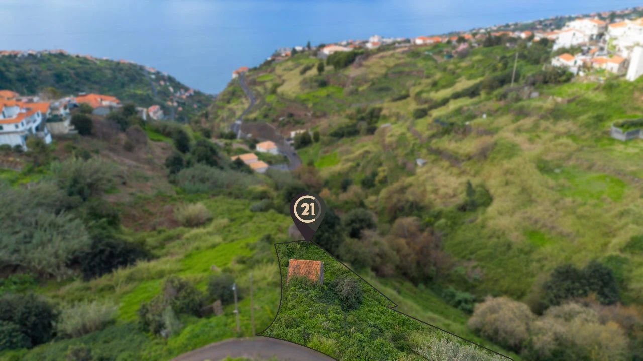 Terreno P/ Prédio para Venda em Calheta Foto 13