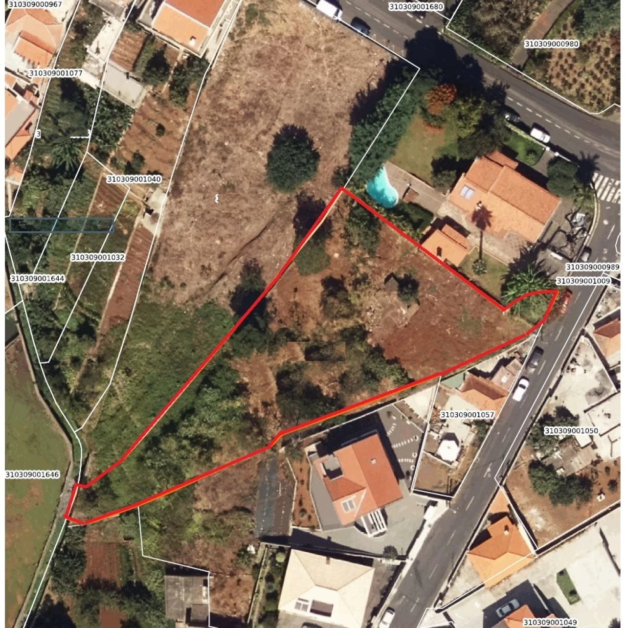 Terreno para Venda em Funchal Foto 5