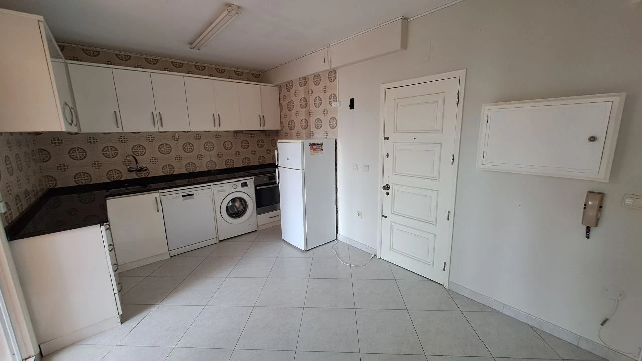Apartamento T1 para Arrendamento em Póvoa de Varzim Foto 8
