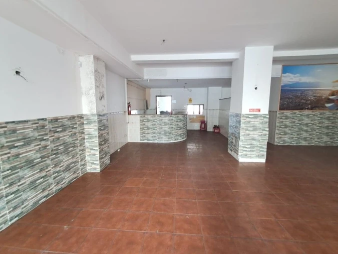 Loja para Arrendamento em Maia Foto 17