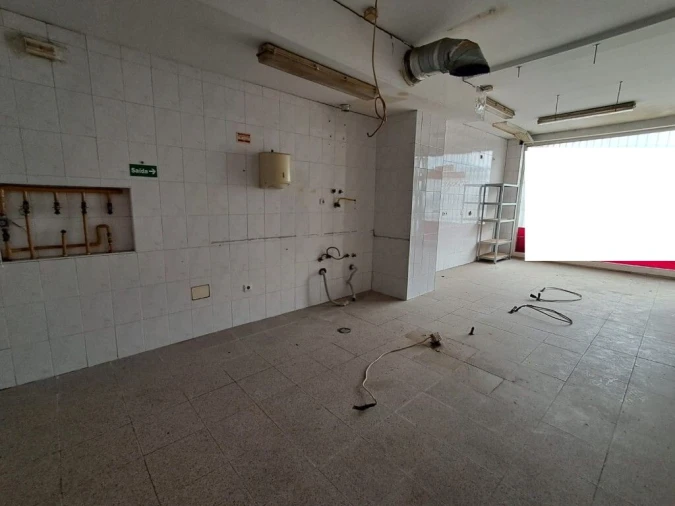Loja para Arrendamento em Maia Foto 20