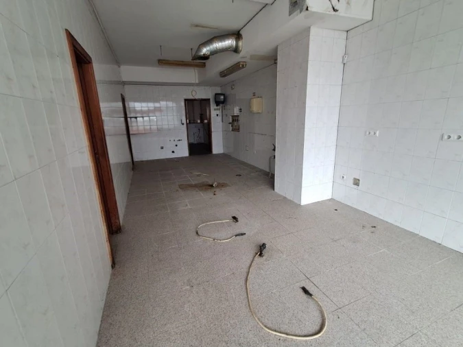 Loja para Arrendamento em Maia Foto 26