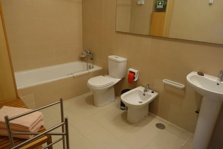 Apartamento T3 para Arrendamento em Espinho Foto 8