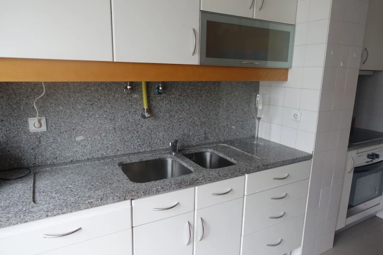 Apartamento T3 para Arrendamento em Espinho Foto 15