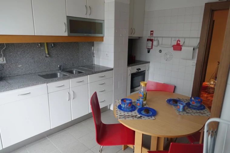 Apartamento T3 para Arrendamento em Espinho Foto 31