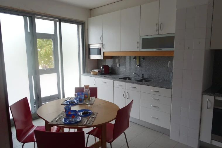 Apartamento T3 para Arrendamento em Espinho Foto 13