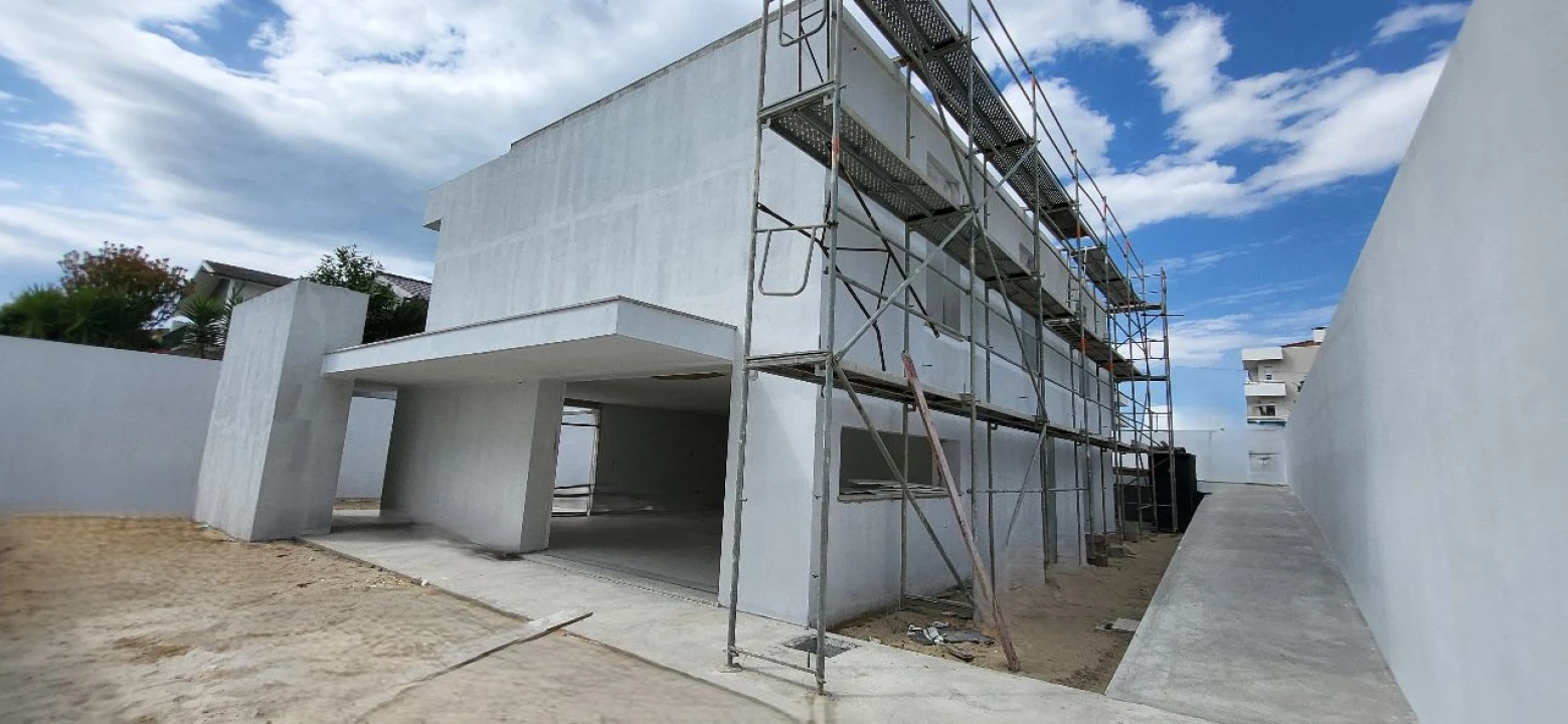 Moradia T4 para Venda em Ovar Foto 3