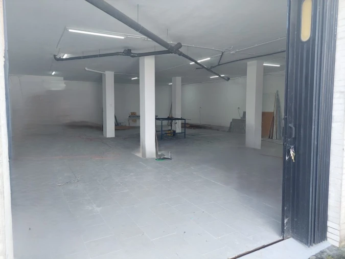 Garagem para Venda em Sanguedo