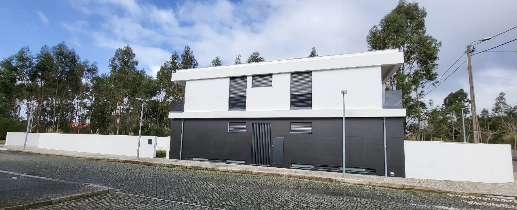 Moradia T4 para Venda em Espinho Foto 9