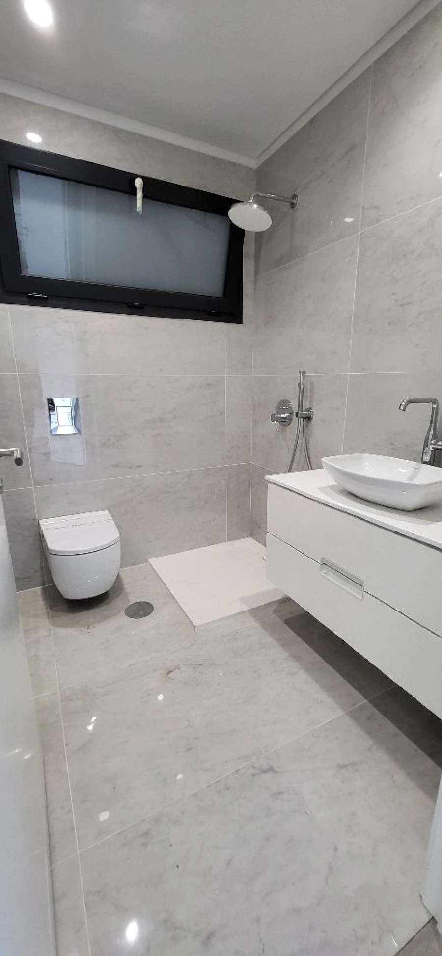 Moradia T4 para Venda em Espinho Foto 11