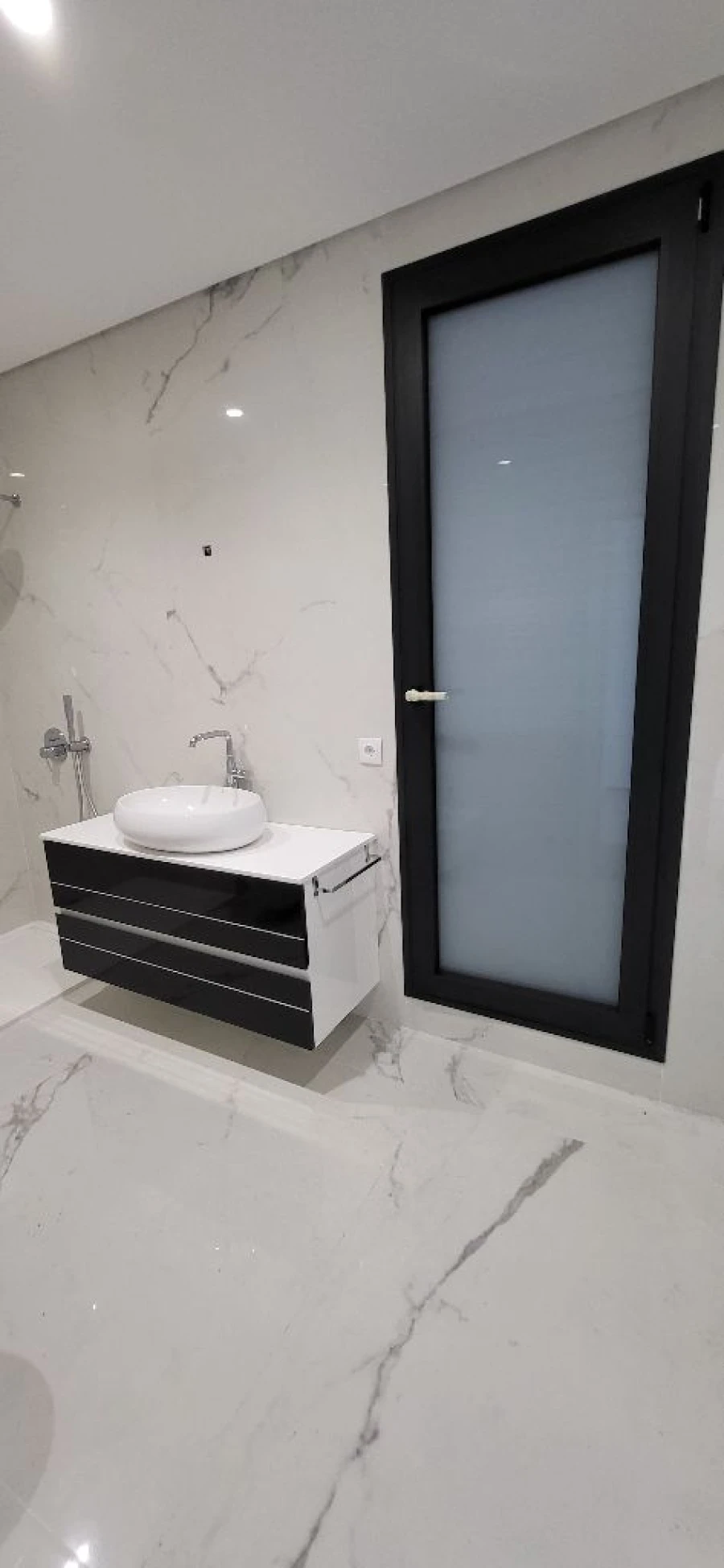 Moradia T4 para Venda em Espinho Foto 24