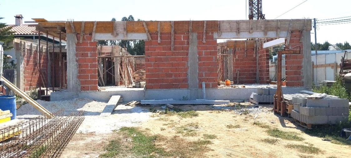 Moradia T3 para Venda em Souto da Carpalhosa Foto 3