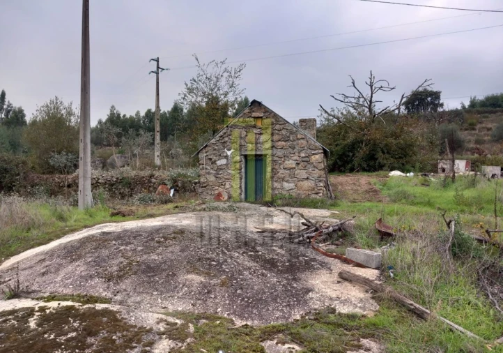Terreno para Venda em Lagares da Beira, Oliveira do Hospital Foto 2