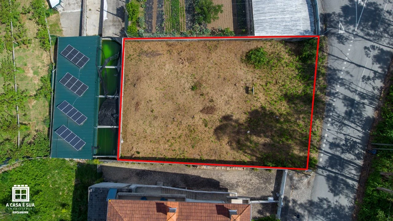 Terreno P/ Prédio para Venda em Reguenga Foto 2