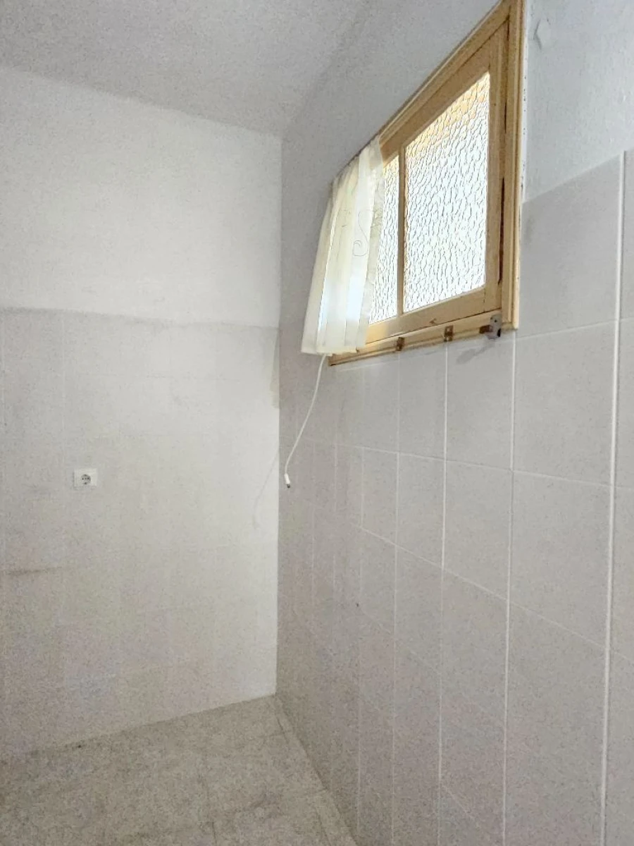 Apartamento T2 para Venda em Buarcos Foto 8