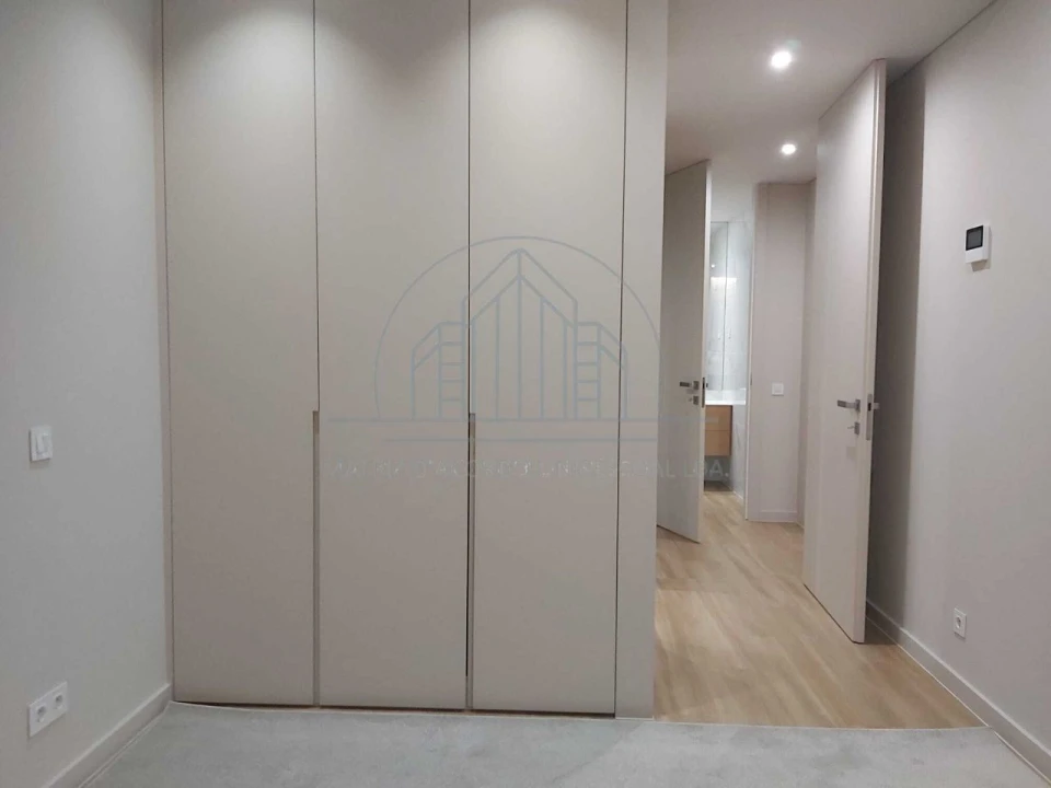 Apartamento T2 para Arrendamento em Porto Foto 11