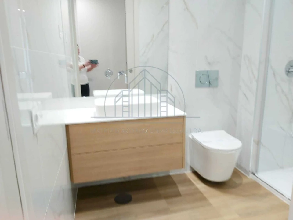 Apartamento T2 para Arrendamento em Porto Foto 15