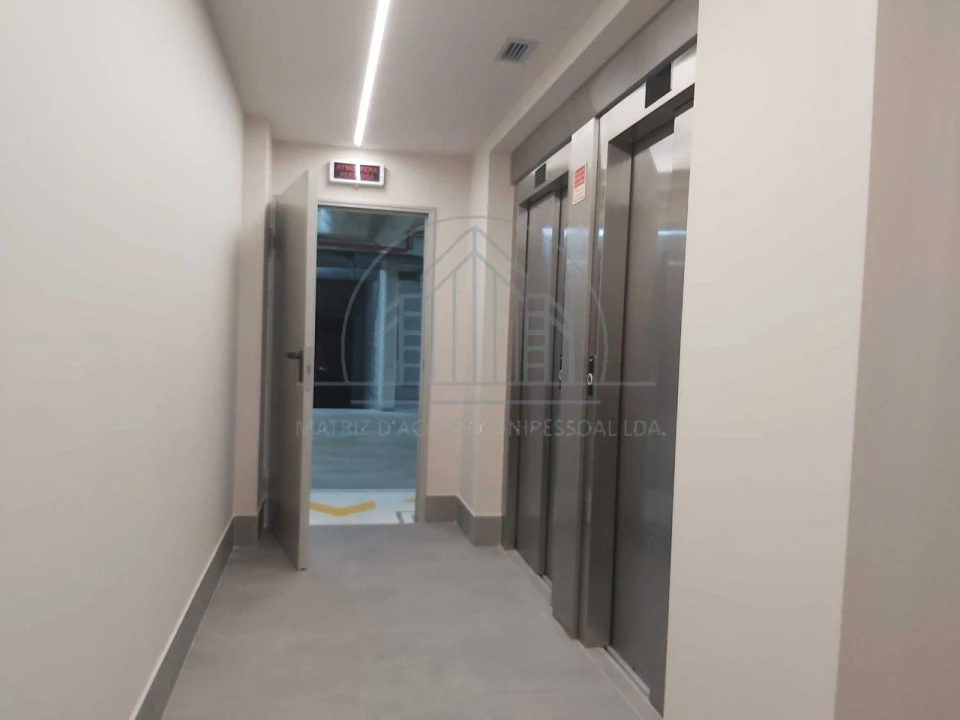 Apartamento T2 para Arrendamento em Porto Foto 20