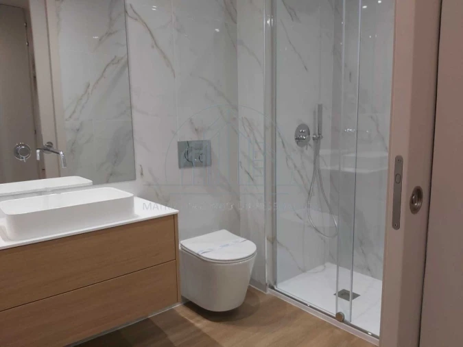 Apartamento T2 para Arrendamento em Porto Foto 12