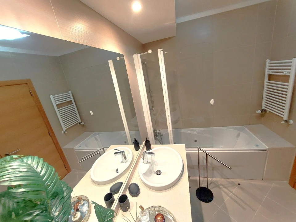 Apartamento T2 para Venda em Amadora Foto 9