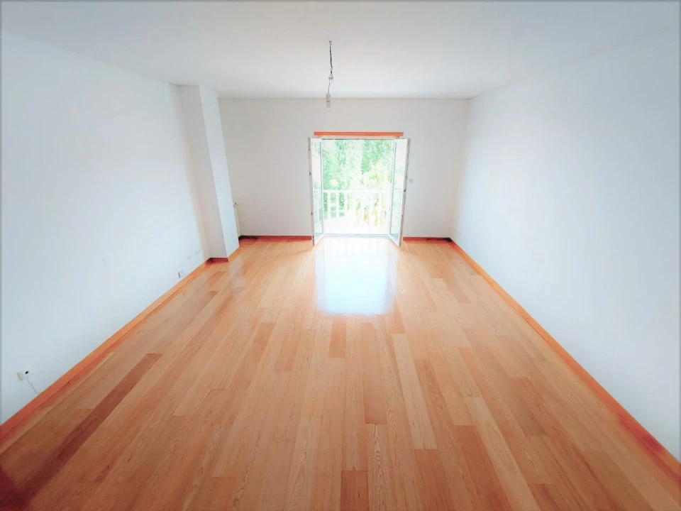 Apartamento T2 para Venda em Amadora Foto 18