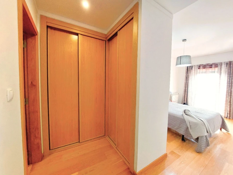 Apartamento T2 para Venda em Amadora Foto 6