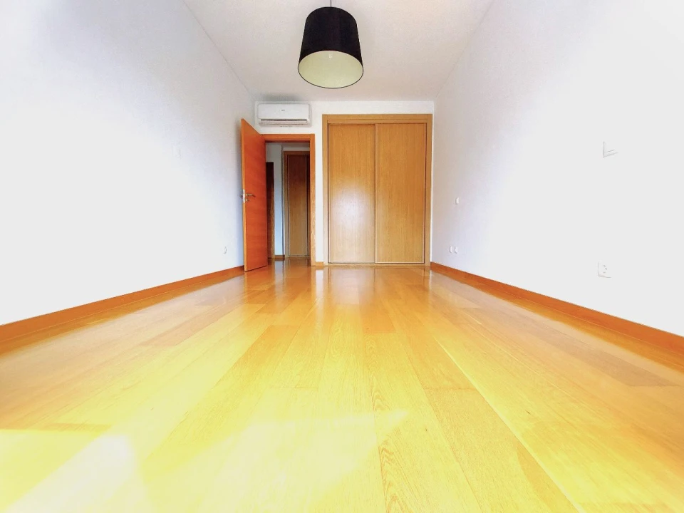 Apartamento T2 para Venda em Amadora Foto 13