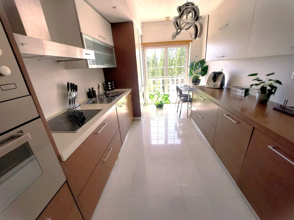 Apartamento T2 para Venda em Amadora Foto 10