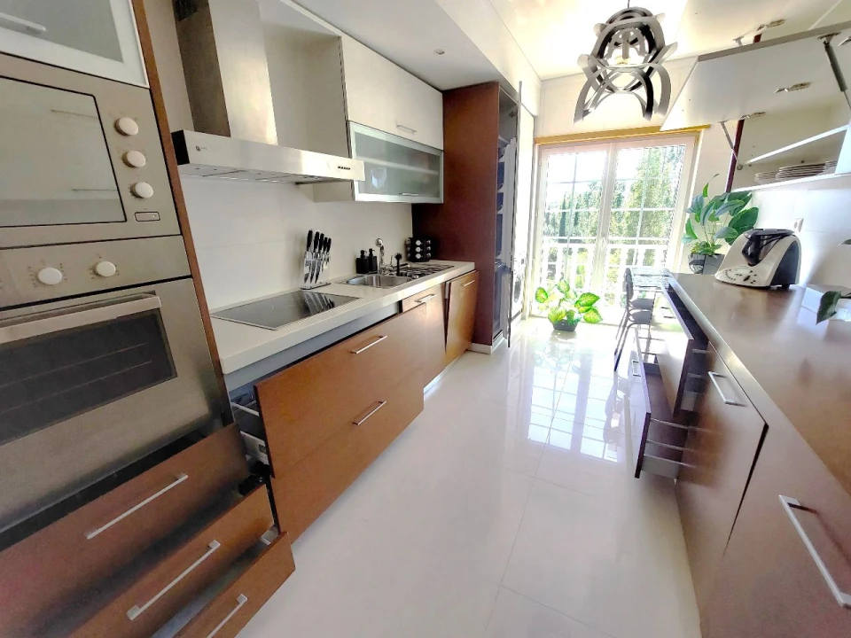 Apartamento T2 para Venda em Amadora Foto 11
