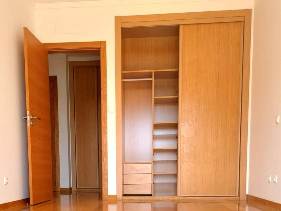 Apartamento T2 para Venda em Amadora Foto 35