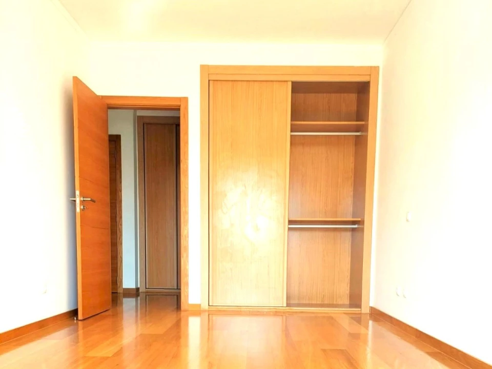Apartamento T2 para Venda em Amadora Foto 36