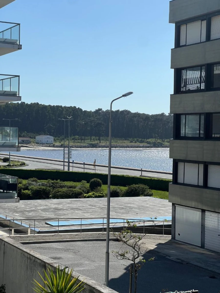 Apartamento T1 para Venda em Vilarelho Foto 3