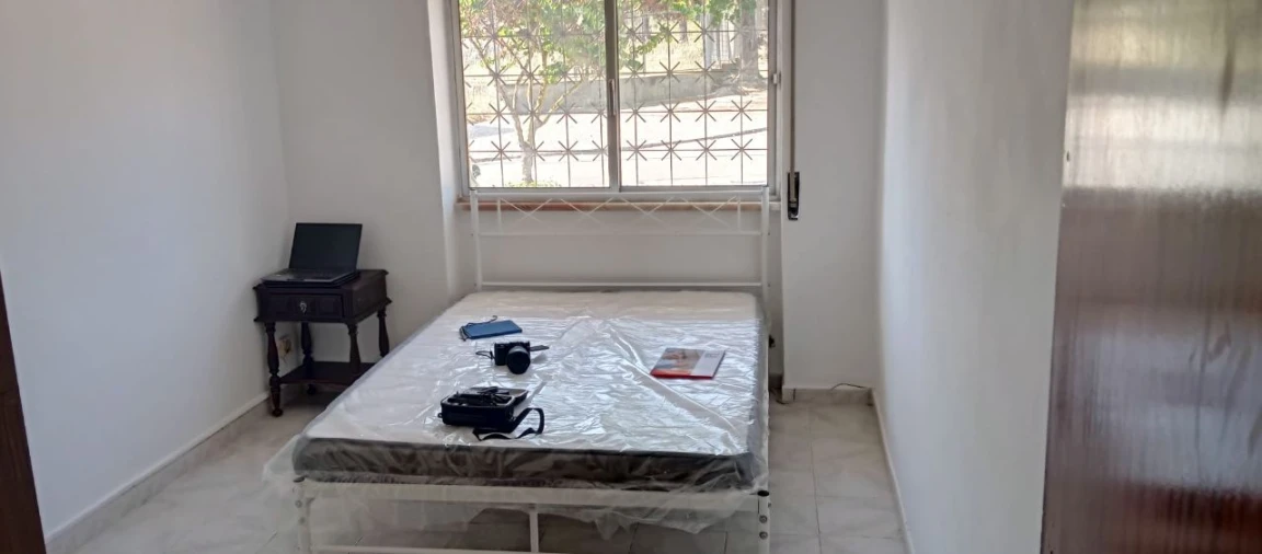 Quarto para Arrendamento em Vale da Amoreira Foto 2