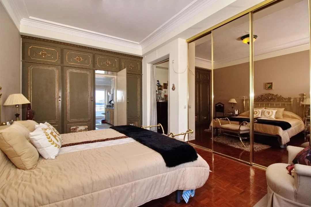 Apartamento T6 para Venda em Lisboa Foto 13