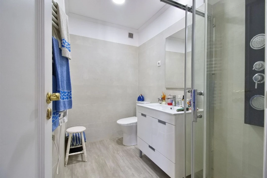 Apartamento T6 para Venda em Lisboa Foto 30