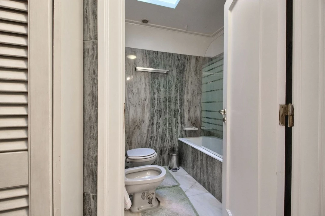Apartamento T6 para Venda em Lisboa Foto 34