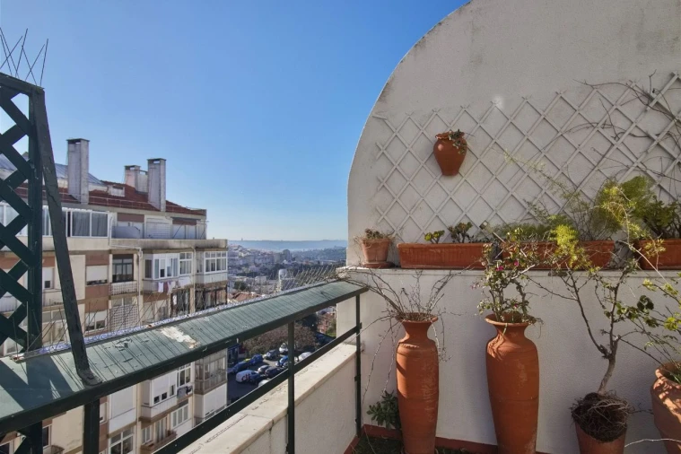 Apartamento T6 para Venda em Lisboa Foto 35