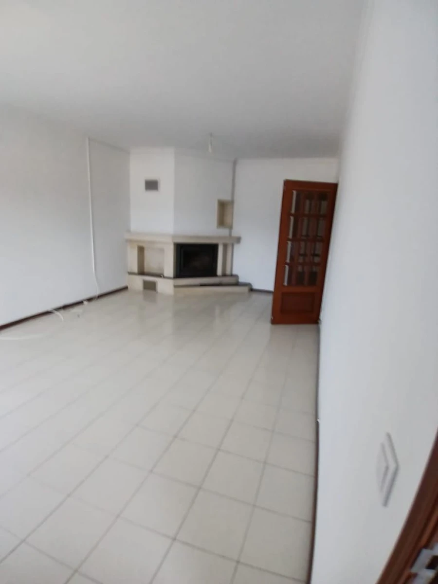 Apartamento T3 para Arrendamento em Lousada Foto 16