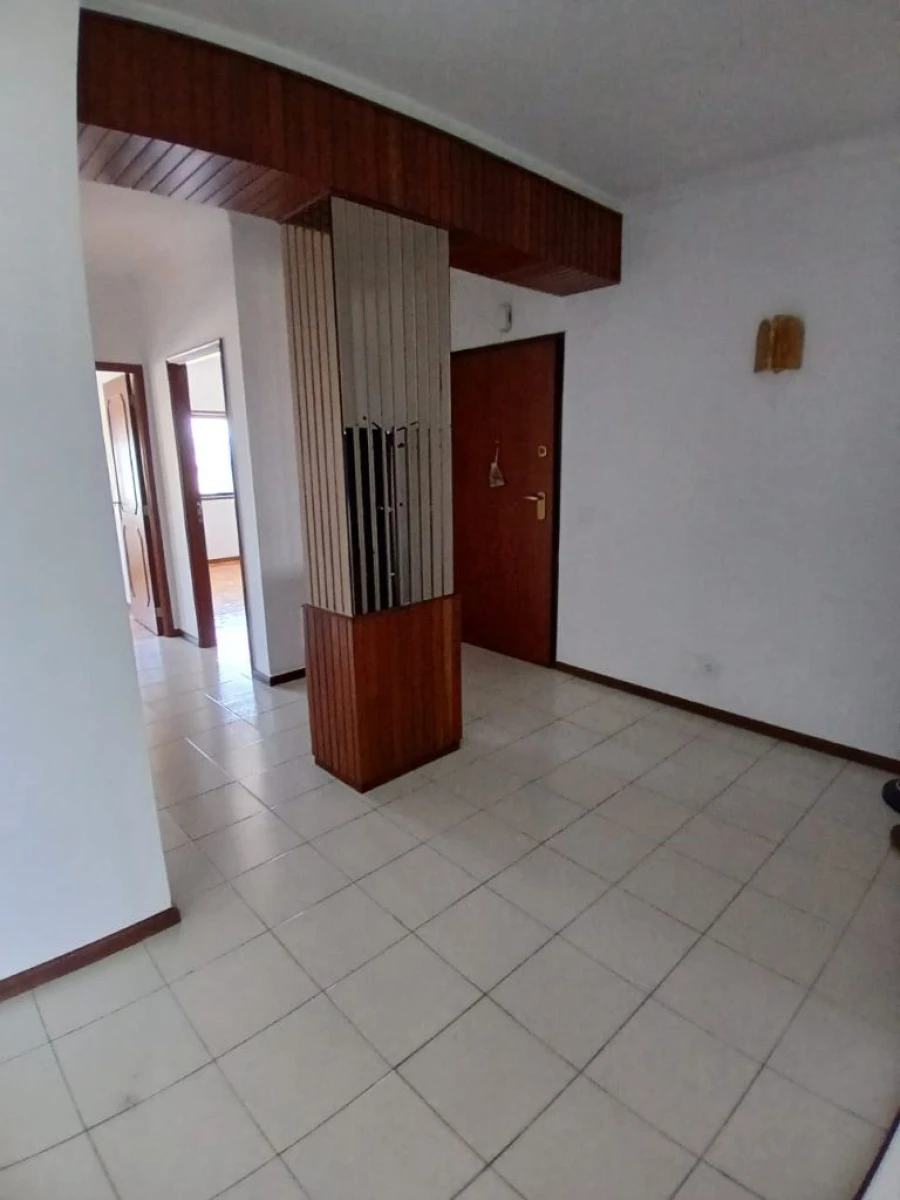 Apartamento T3 para Arrendamento em Lousada Foto 23
