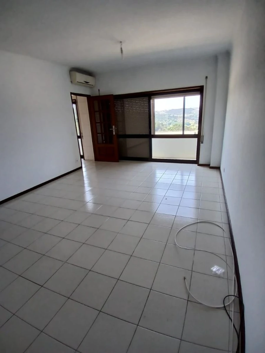 Apartamento T3 para Arrendamento em Lousada Foto 25