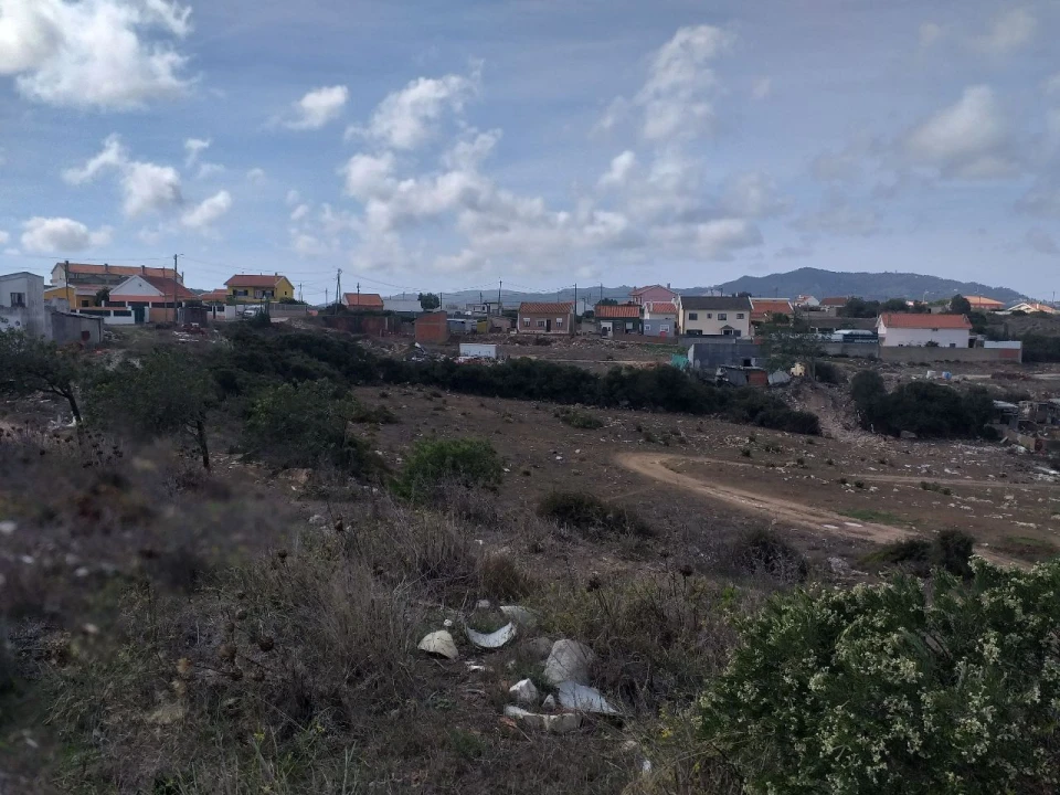Terreno P/ Prédio para Venda em São Domingos de Rana Foto 1