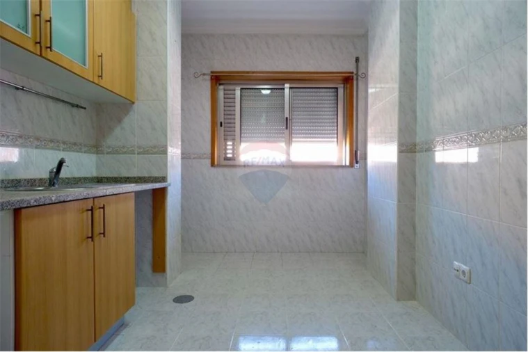 Apartamento para Arrendamento em Oliveira do Bairro Foto 7
